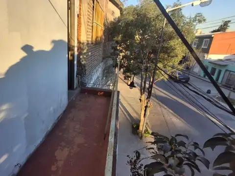 Depto Tipo Casa en Venta 52 años