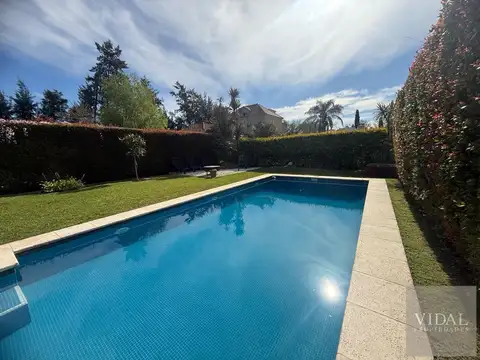 Juan Pedro Echeverría 850, B1617 Gral. Pacheco, Provincia de Buenos Aires