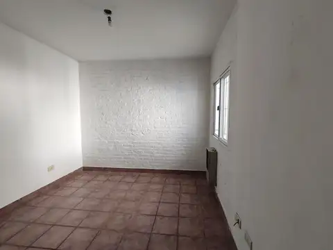 DUPLEX 3 AMBIENTES  CON COCHERA