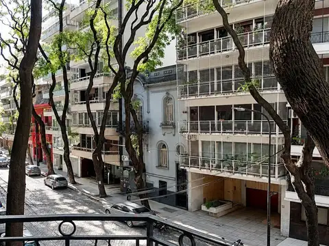 Eduardo Acevedo 100 2º Caballito 3 amb 2 cañ frente balc u$ 130.000