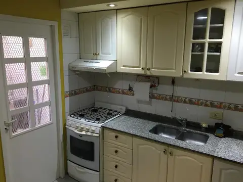 Depto Tipo Casa en Alquiler en Villa Devoto, $ 1.950.000