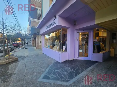Alquiler Local comercial en microcentro de Neuquén