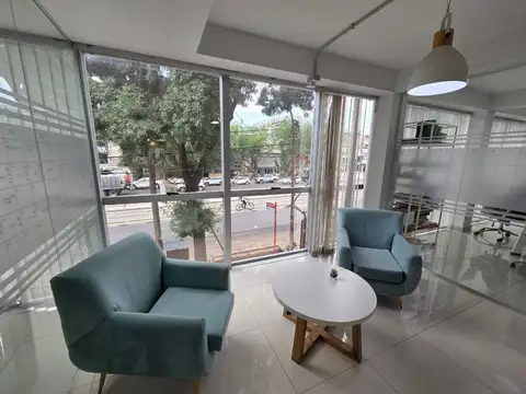 OFICINAS DE CATEGORIA EN QUINTA SECCION - MENDOZA