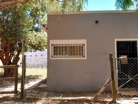 VENTA CASA APTO TURISMO. LAGUNA CENTRO.  CHASCOMÚS