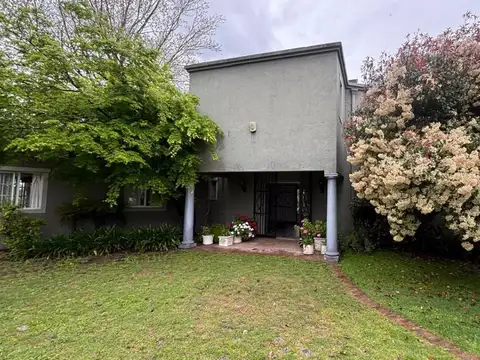 Casa en Venta en La Retama, USD 240.000