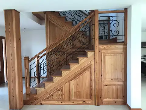 Casa 6 ambientes en alquiler en Barrio cerrado