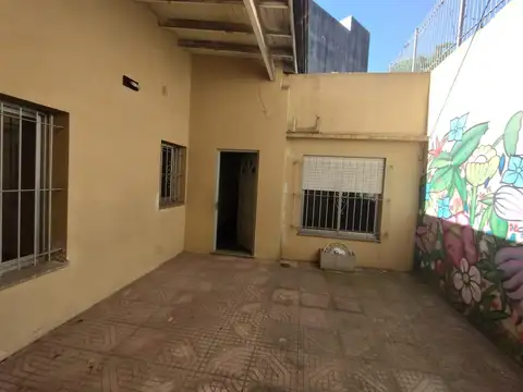 Av. Rivadavia  al 17700