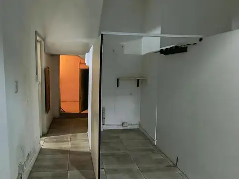 Local en Alquiler en Floresta, $ 450.000