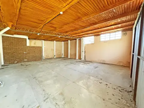Galpon en Venta en San Lorenzo, USD 68.000