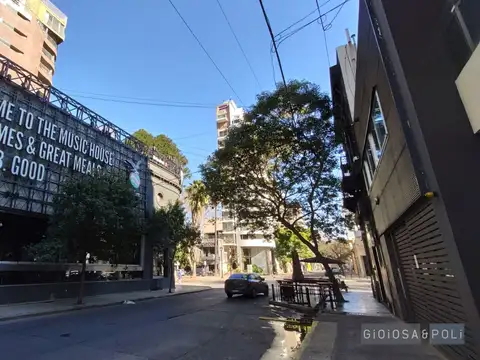 COCHERA EN VENTA EN GUEMES Y OROÑO