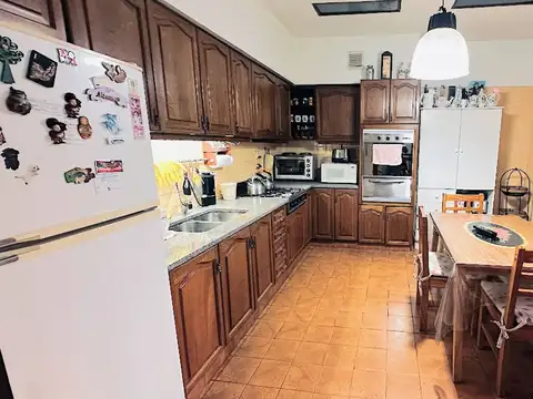 Depto Tipo Casa en Venta de 4 dormitorios