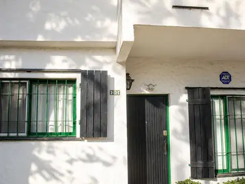 CASA DUPLEX 4 AMBIENTES MORON GARAGE