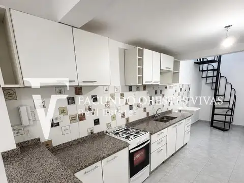 Depto Tipo Casa en Venta de 3 ambientes
