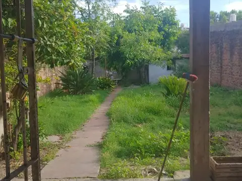 Casa 6 ambientes con 1 baño