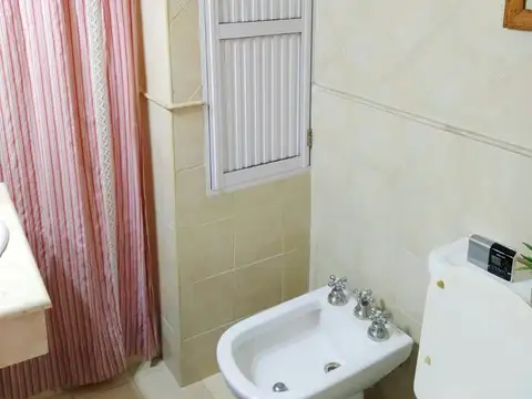 Casa en Venta en Villa Sarmiento, USD 150.000