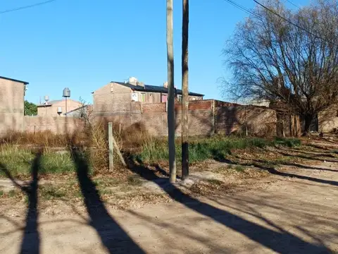 TERRENO ESQUINA B° JARDIN
