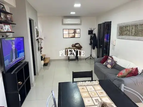 Depto Tipo Casa en Venta en Banfield, USD 145.000