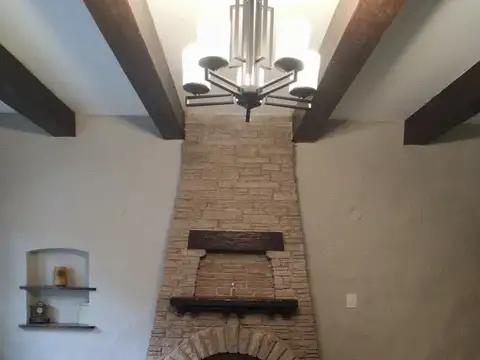 CASA 10 pers. u$550 POR DIA. Todo incluido. Ok Jovenes! Cochera 5 AMB. WiFi 500GB A 5 cuadras del Torreón del Monje