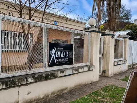 CASA EN VENTA A REFACCIONAR · FISHERTON R · A METROS DEL JOCKEY CLUB