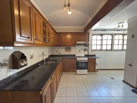 VENTA DEPARTAMENTO 4 AMB. C/ COCHERA Y DEP. CABALLITO