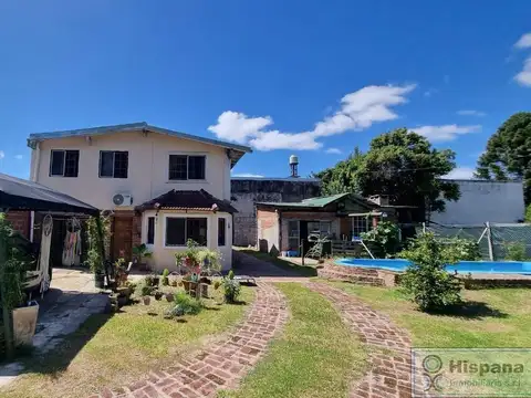 Hermosa casa en venta, sobre calle Colombia, Solares del Norte, Del Viso.