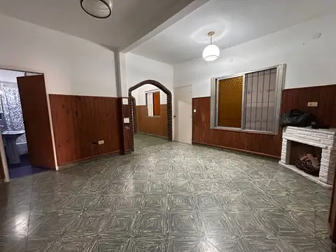 Casa 2 ambientes con 1 baño