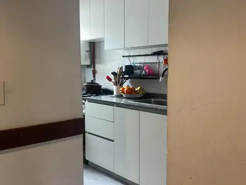 3 De Febrero 400, Piso 1