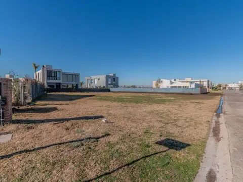 Sargento Cabral 5600 , Piso 0