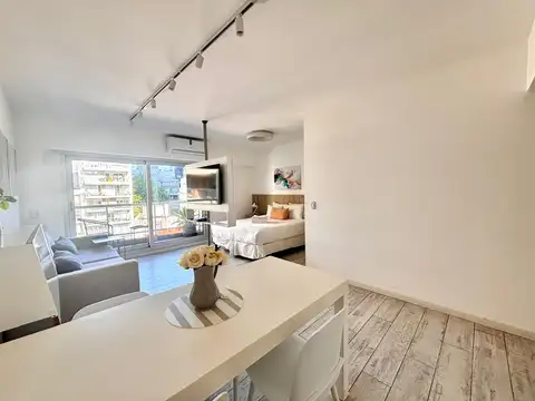 Godoy Cruz 2300, Piso 8