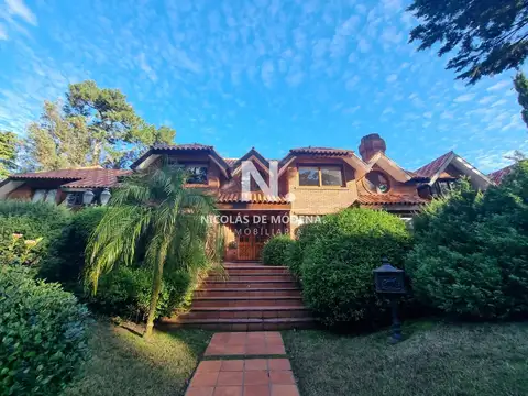 Casa en Venta de 6 dormitorios