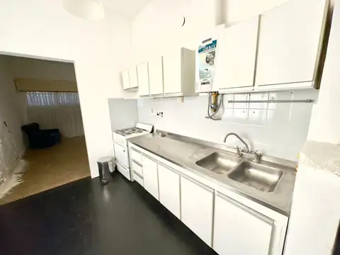 Los Aromos 300, Baigorria, casa 3 dormitorios + departamento