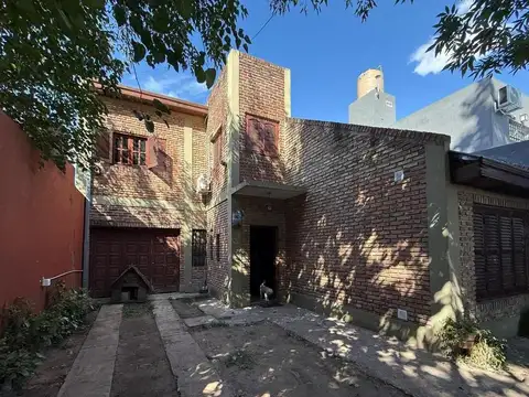 CASA EN VENTA EN R. CALZADA