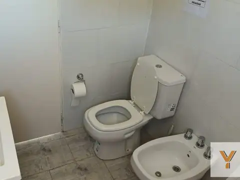 Casa en Alquiler con 1 cochera