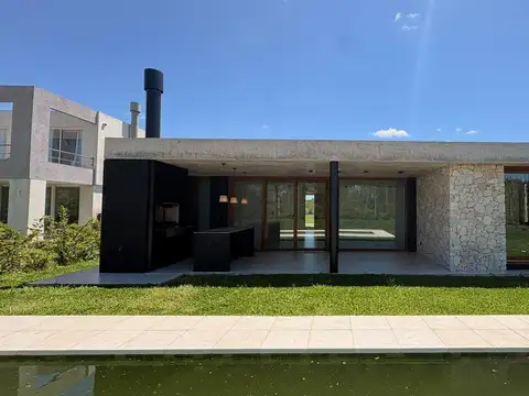 Casa en Venta en Puertos - Acacias, USD 490.000