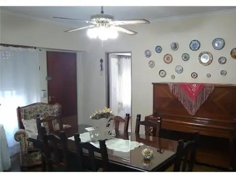 Depto Tipo Casa en Venta 40 años