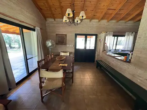 Venta Casa-quinta 4 Dorm. 3 Baños – La Araucaria