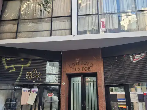 Azcuénaga 600, Piso 2