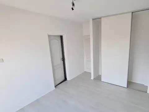 Del Valle Iberlucea 3500, Piso 4