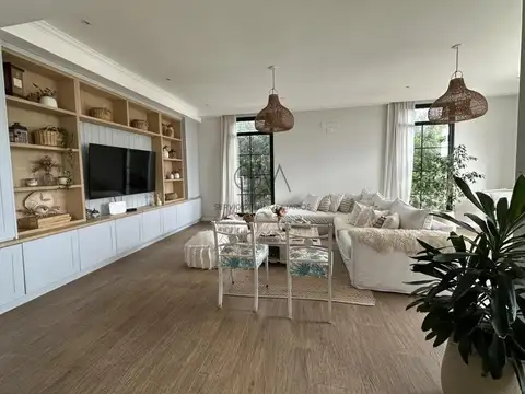 Casa en Venta en Arenas del Sur, USD 595.000