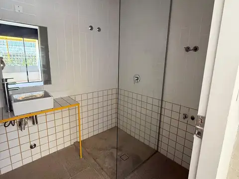 VENTA APARTAMENTO UN DORMITORIO BALCON BARRIO SUR.