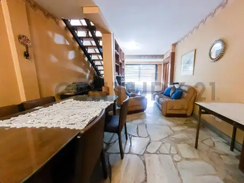 Avenida Australia 2900, Piso 0