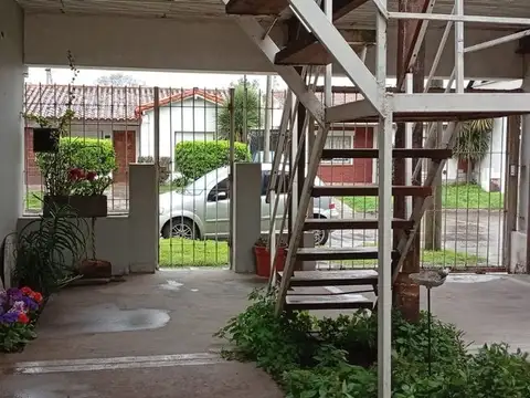 Depto Tipo Casa en Venta de 3 dormitorios