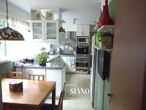 Departamento 4 ambientes con 3 baños