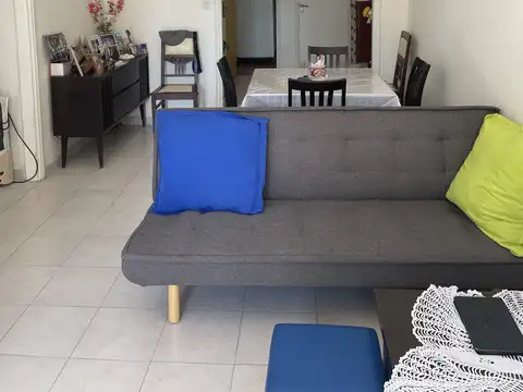 Valentín Gómez 3000, Piso 5to