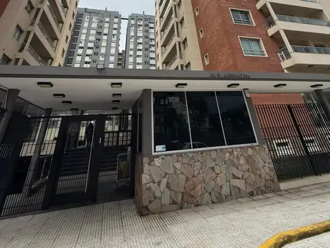 3 ambientes en Torres florencia!