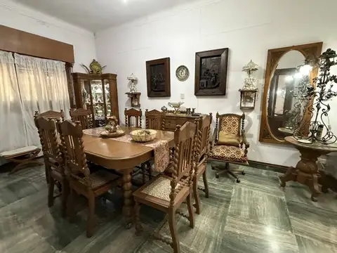 Alfredo R. Bufano 1400, Piso 0