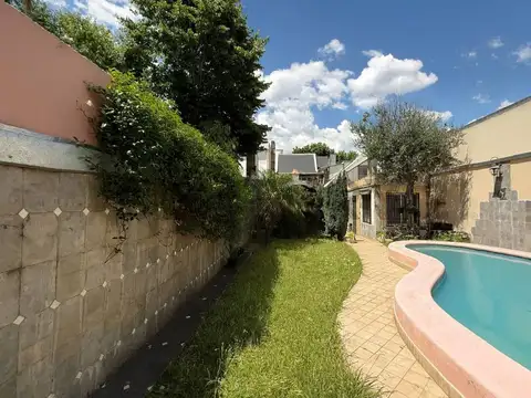 Alfredo R. Bufano 1400, Piso 0