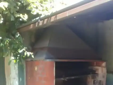 Venta de casa 3 ambientes con cochera