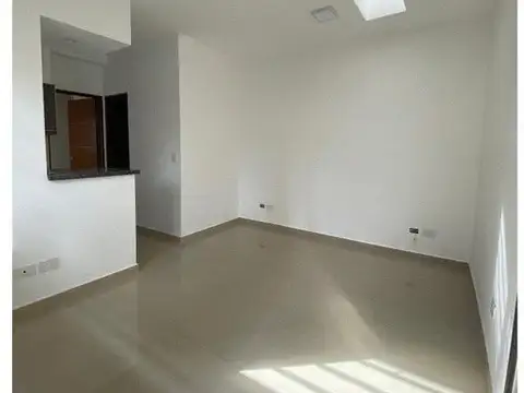 DEPTO 2 AMB EN PLANTA BAJA C/COCHERA- FLORIDA M