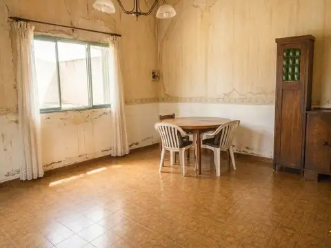 Gavilán 800, Piso 0